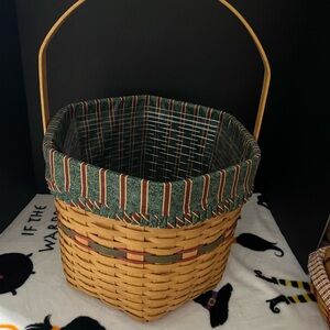 1997 Longaberger Holiday Hostess Snowflake Basket w/Liner 13x12